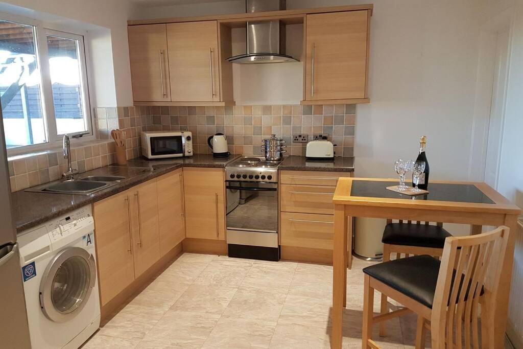 Sister'S Apartment لينيلي المظهر الخارجي الصورة